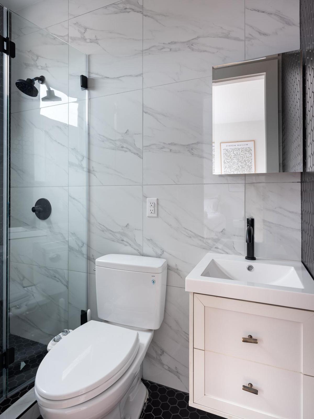 Three Bedroom Brooklynite Suite! New York Eksteriør billede